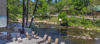 잭슨 마운틴 렌탈스의 시더 로지