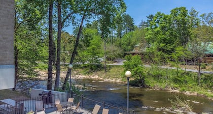 Cedar Lodge by Jackson Mountain Rentals