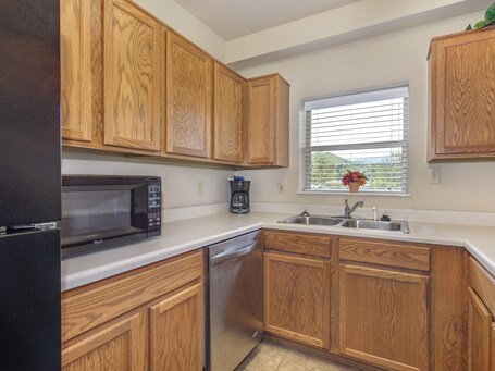 Cedar Lodge - Image 37