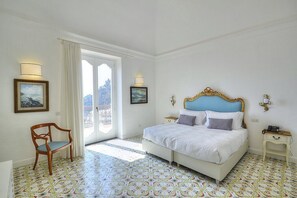 3 bedrooms, free WiFi, bed sheets - Villa Mida: An elegant and welcoming independent house which faces the sun and the sea, with Free WI-FI. (Positano)