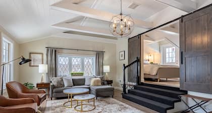 Main Street Delight 1bedroom