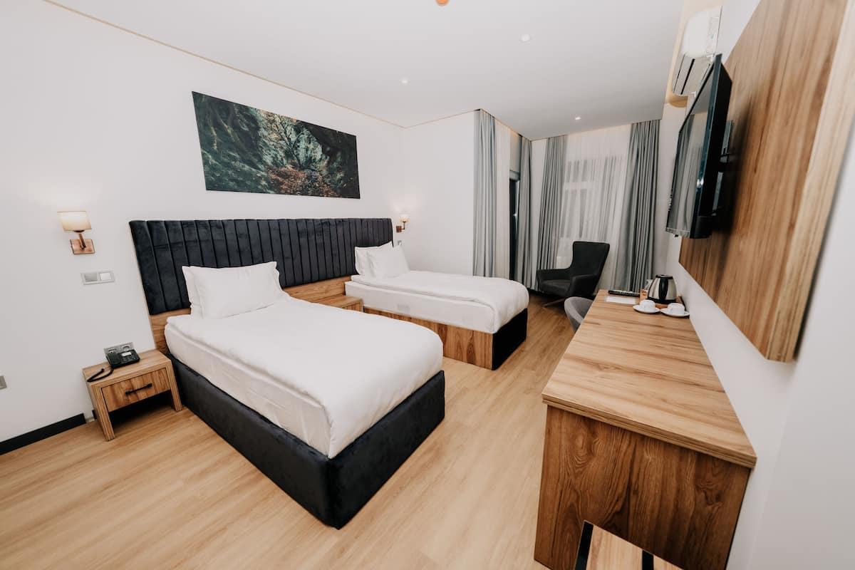 1 bedroom, in-room safe, iron/ironing board, free cots/infant beds