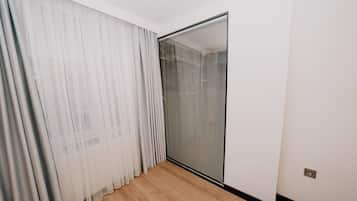 Junior Suite | 1 bedroom, in-room safe, iron/ironing board, free cots/infant beds