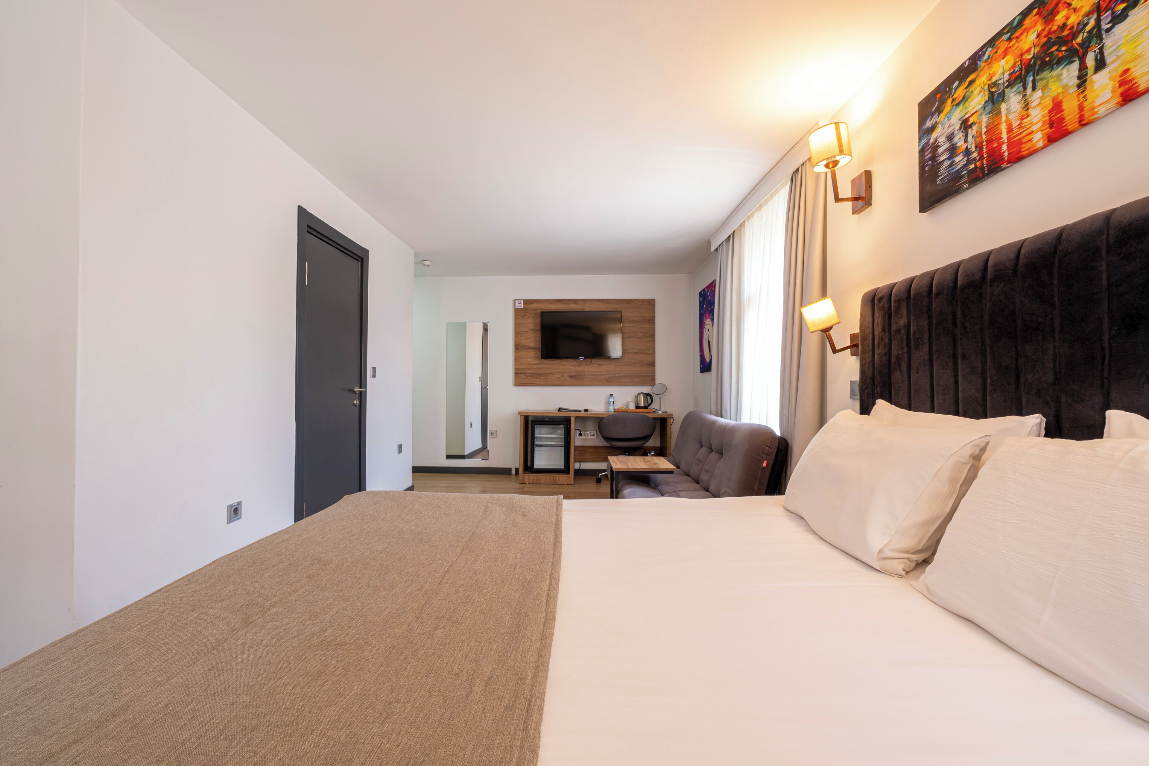 Habitación doble superior | Caja fuerte, sistema de insonorización, wifi gratis y ropa de cama