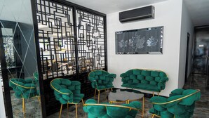 Living area - Business Life Hotel & SPA Bakırköy (Istanbul)