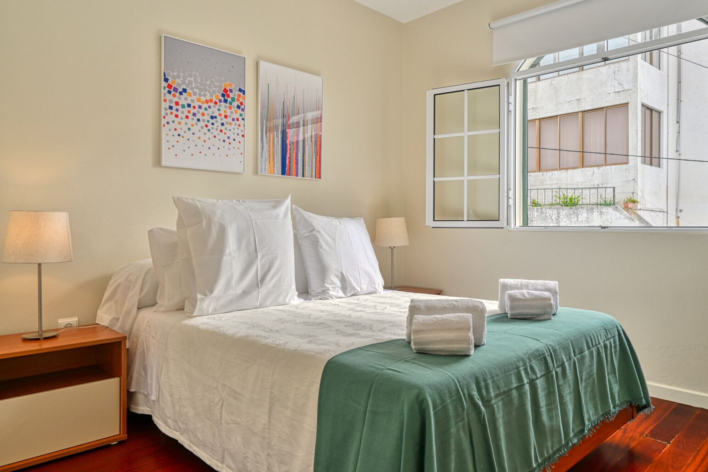 2 bedrooms, iron/ironing board, travel cot, free WiFi