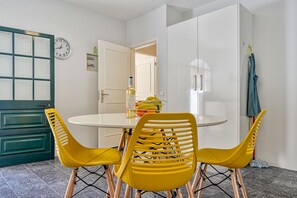 تناول الطعام