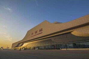 Unclassified image, 4 of 12, button - Rest Hotel (Lanzhou West Railway Station Lanzhou Old Street) (Lanzhou)