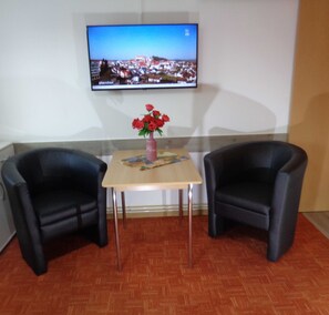 Imagen sin descripción, 5 de 16, botón