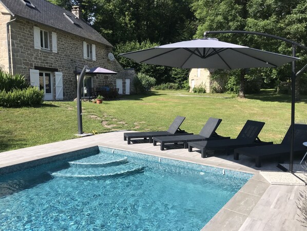 A heated pool, sun loungers - 5 Bedroom secluded house with private heated pool (Veix)