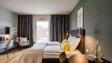 Smart+ Apartment, 1 Queen Bed, Full Kitchen