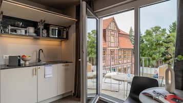 Medium Plus Apartment, 1 Queen Bed, Full Kitchen | Eigene Kochnische