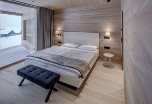 2 soverom, minibar, safe på rommet og individuelt dekorert