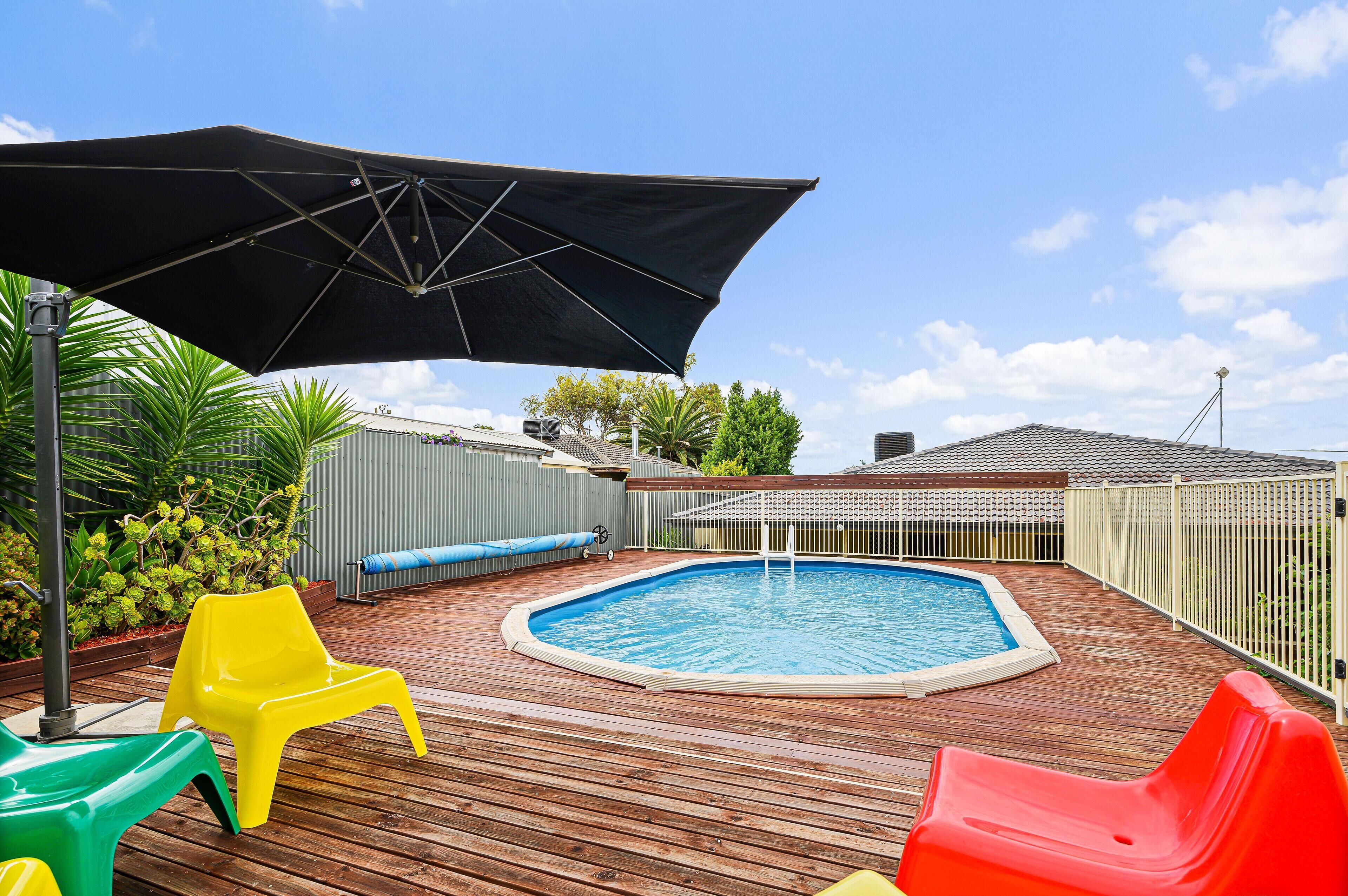 Moana South N Surf - Entertainer's Delight with Stunning Pool in Cruisy Moana