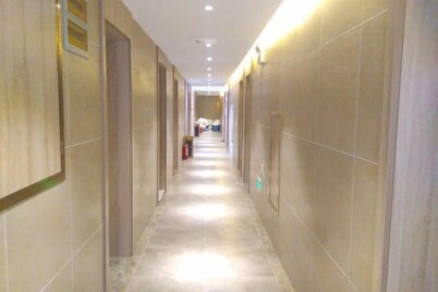 Chaohu Zhongxin Business Hotel