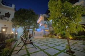 Terrace/patio - YOGVED HOSPIATLITY & RESORT (Rishikesh)