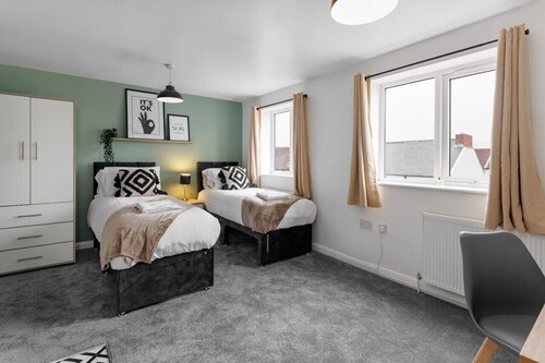 Studio 9 • City Centre • Fast WiFi • Smart TV