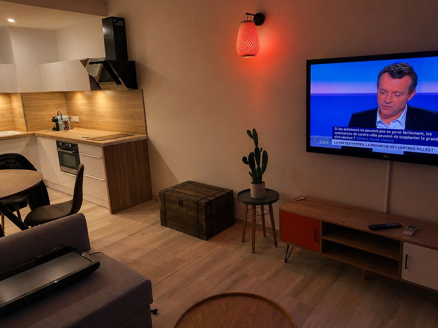 Una televisión