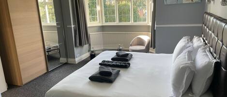 免费 WiFi、床单