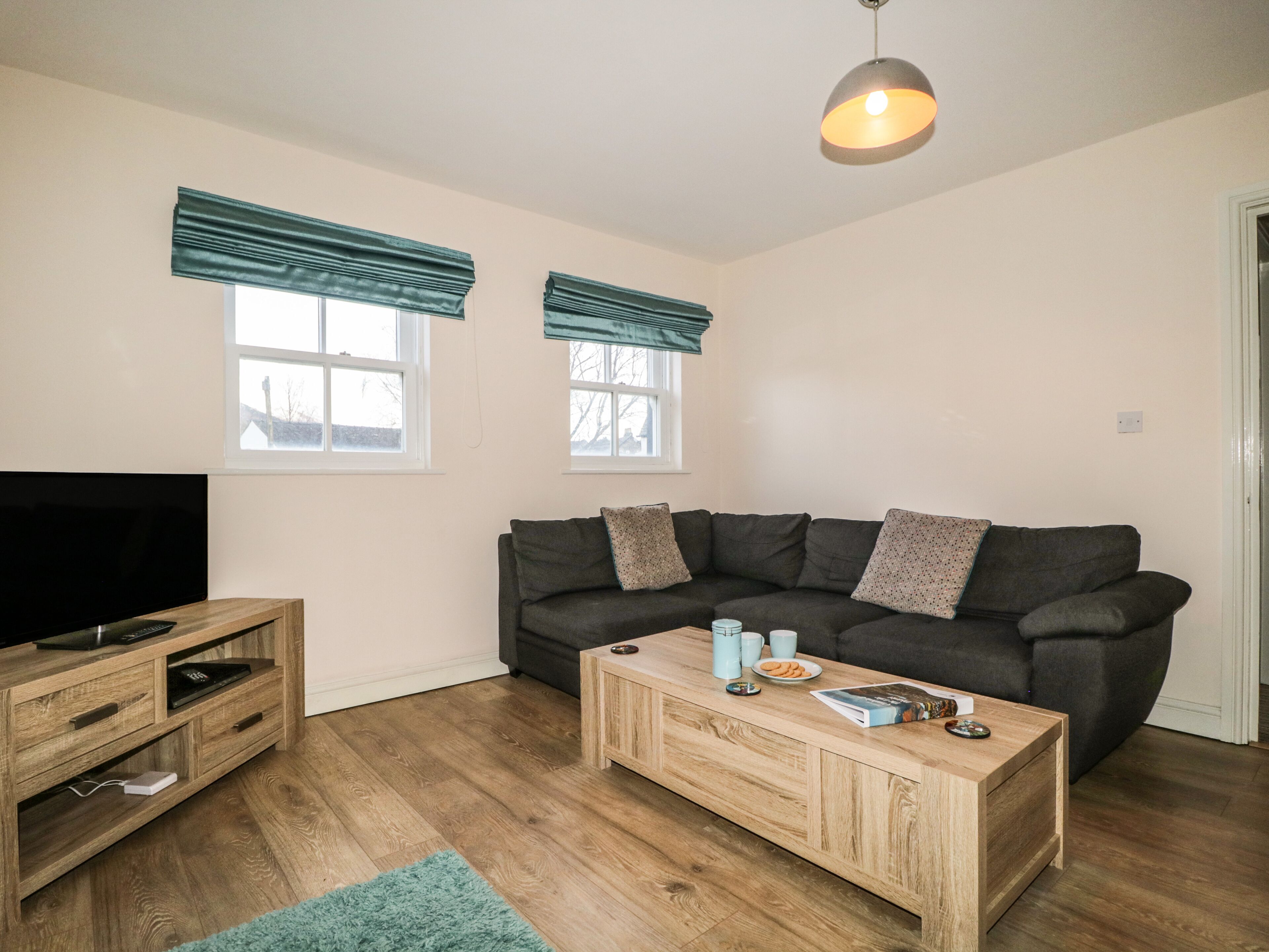 Cottage | Phòng khách | TV 