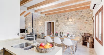 Charming renovated townhouse in the heart of Pollensa