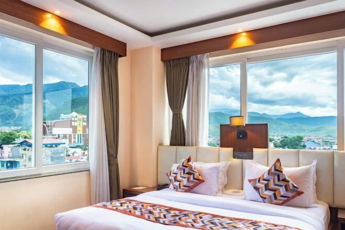 1 bedroom, minibar, in-room safe, desk