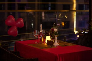 Breakfast, lunch and dinner served - Dream International Hotel (Butwal)