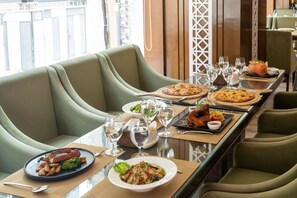 Breakfast, lunch and dinner served - Dream International Hotel (Butwal)