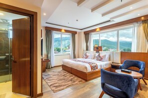 Super Deluxe Double Room | Minibar, in-room safe, desk, free WiFi