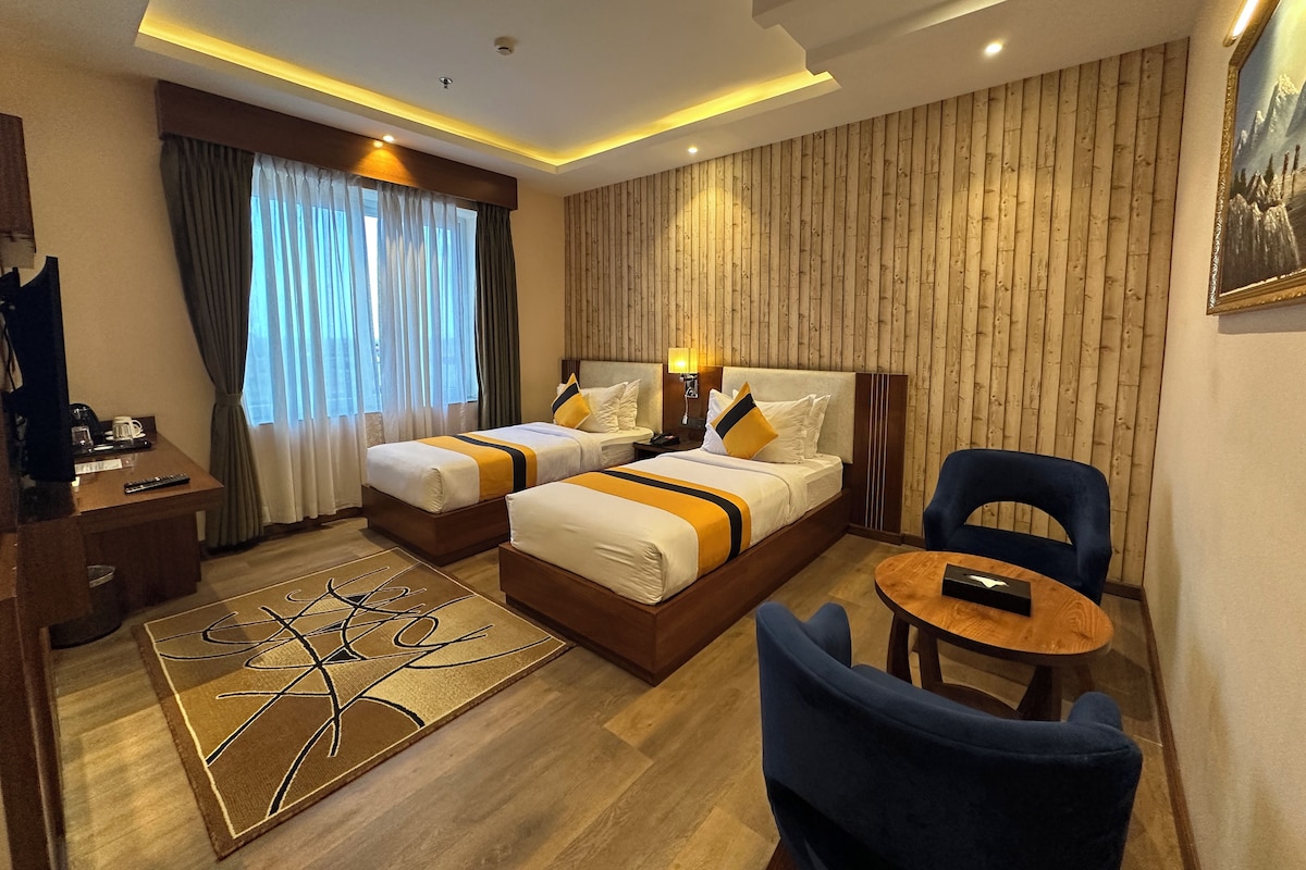 Super Deluxe Twin Room | Premium bedding, minibar, in-room safe, desk