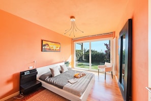 1 chambre, fer et planche Ă repasser, Wi-Fi gratuit, draps fournis