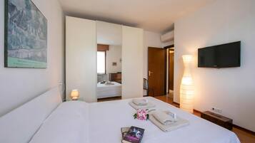 3 camere, ferro/asse da stiro, Wi-Fi gratuito, lenzuola