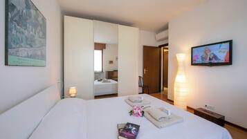 Appartement Familial, plusieurs chambres, 2 salles de bains (Casa di Paola)