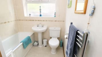 Cottage | Bathroom