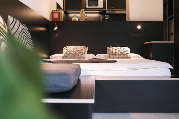 Down duvets, individually furnished, desk, laptop workspace