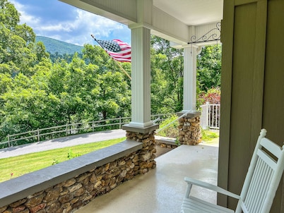 Your November Retreat Is Just A Few Clicks Away @ Walnut Hill