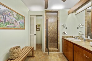 Hårføner og håndklær