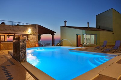 Villa Orizzonte - up to 10 pax