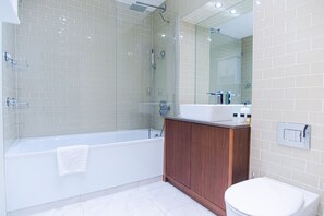 Apartment | Bathroom