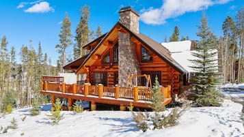 House, 3 Bedrooms | Exterior