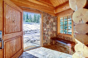 House, 3 Bedrooms | Interior