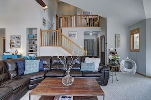 Maison, 5 chambres | Coin séjour