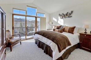 Townhome, 4 Bedrooms