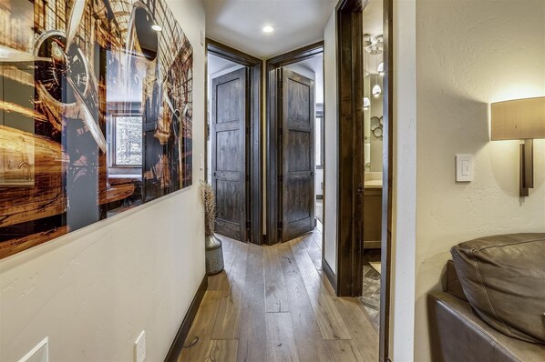 Stadtwohnung, 4 Schlafzimmer | Badezimmer