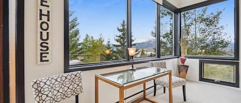 Townhome, 5 Bedrooms | Interior