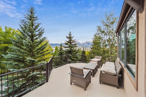 Townhome, 5 Bedrooms | Balcony