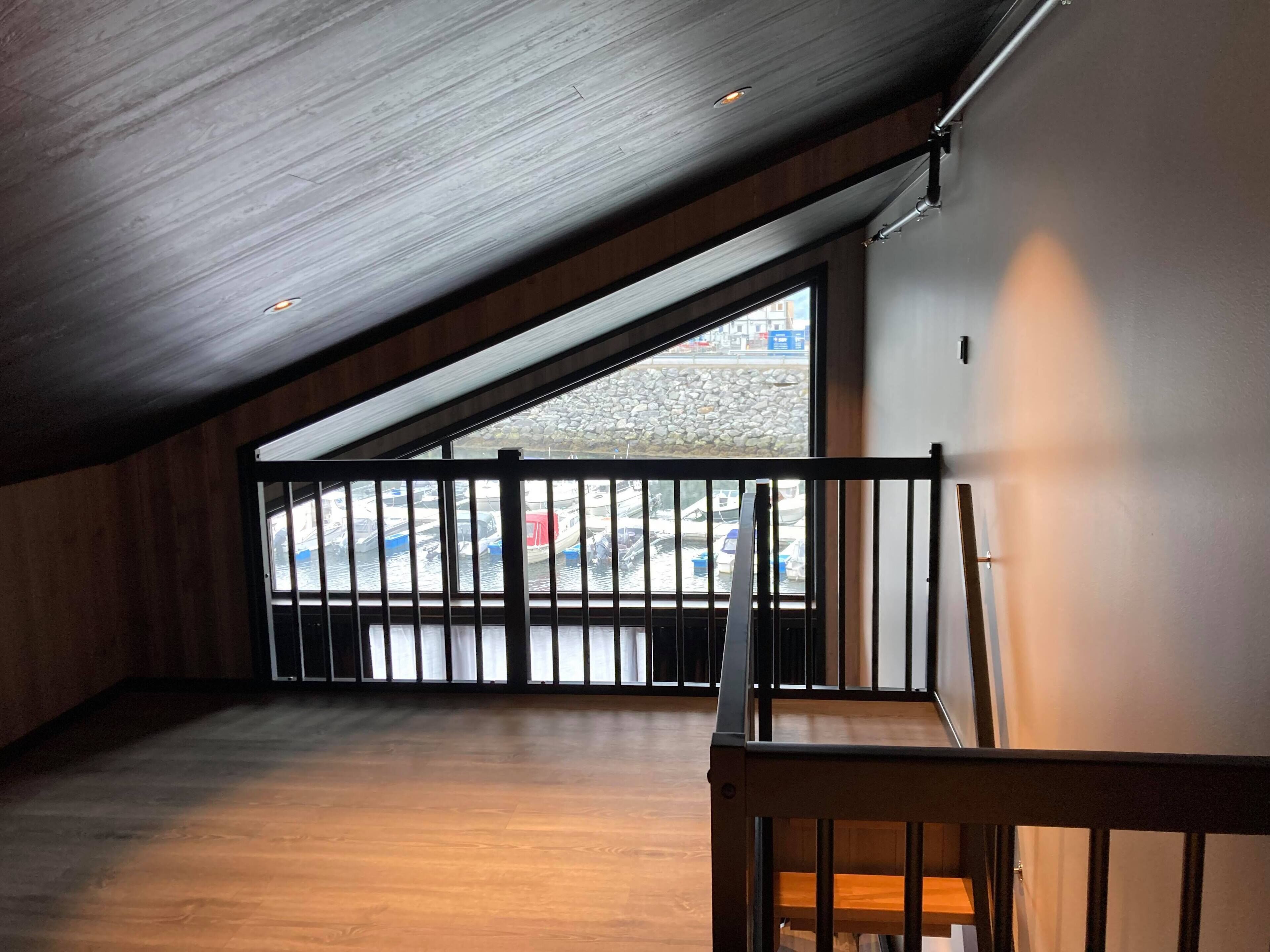 rorbue deluxe | 1 bedroom, desk, laptop workspace, blackout curtains