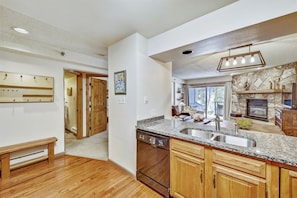 Condo, 1 Bedroom | Private kitchen