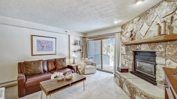 Condo, 1 phòng ngủ | Phòng khách