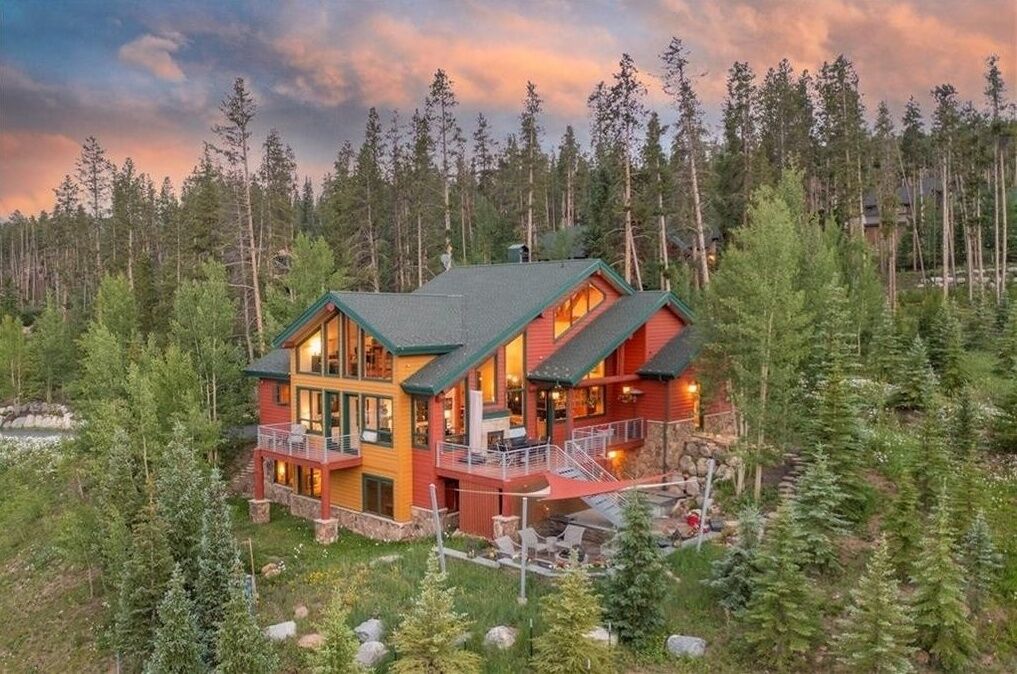 House, 5 Bedrooms | Exterior